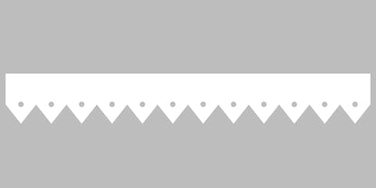 Bandeau du lambrequin Voiron blanc en alu, motif décoratif pour bord de toit et fenêtre, vue rapprochée sur la frise 75mm découpée, ORNABAT