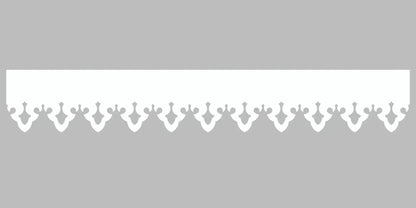 Bandeau du lambrequin Saint-Lary blanc en alu, motif décoratif pour bord de toit et fenêtre, vue rapprochée sur la frise 93mm découpée, ORNABAT