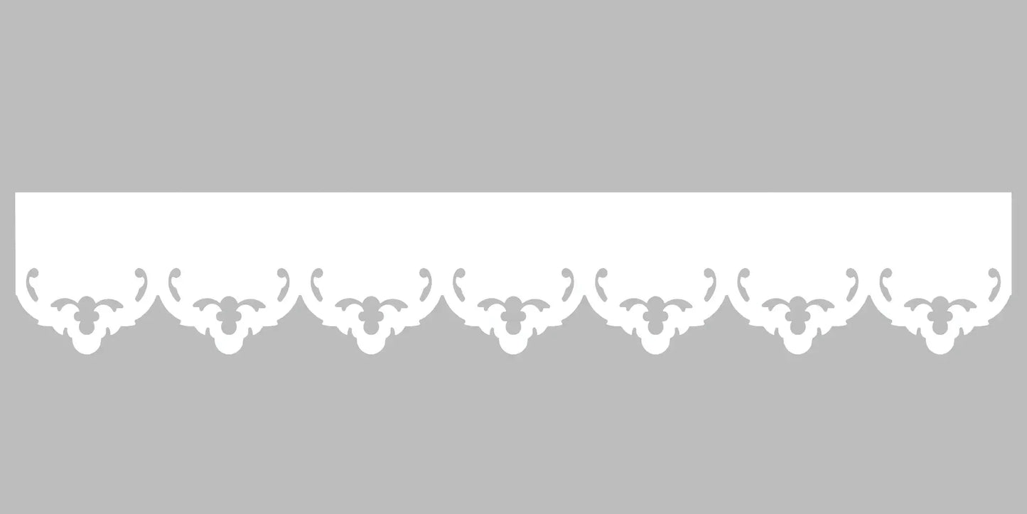 Bandeau du lambrequin Vannes blanc en alu, motif décoratif pour bord de toit et fenêtre, vue rapprochée sur la frise 105mm découpée, ORNABAT