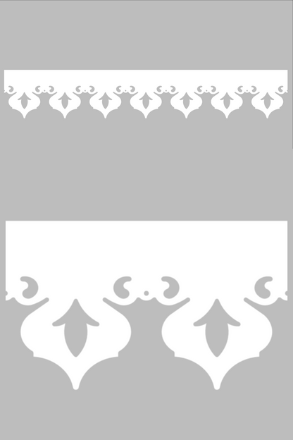 Détail du lambrequin Granville blanc en PVC, motif décoratif pour bord de toit et fenêtre, vue rapprochée sur la frise 135mm découpée, ORNABAT